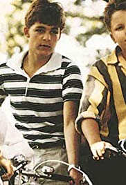 两个体校校草被C出水尿出来